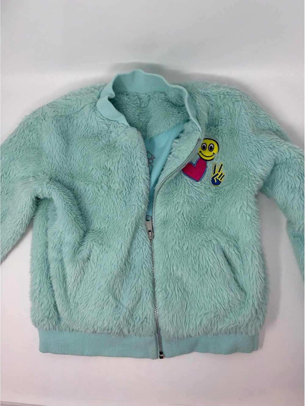 Girls Fuzzy Mint Green Jacket with Emoji Patch chaser brand size 6